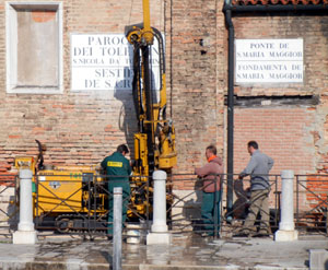 Acqua terra legno: Venezia rinasce dalle sue fondazioni